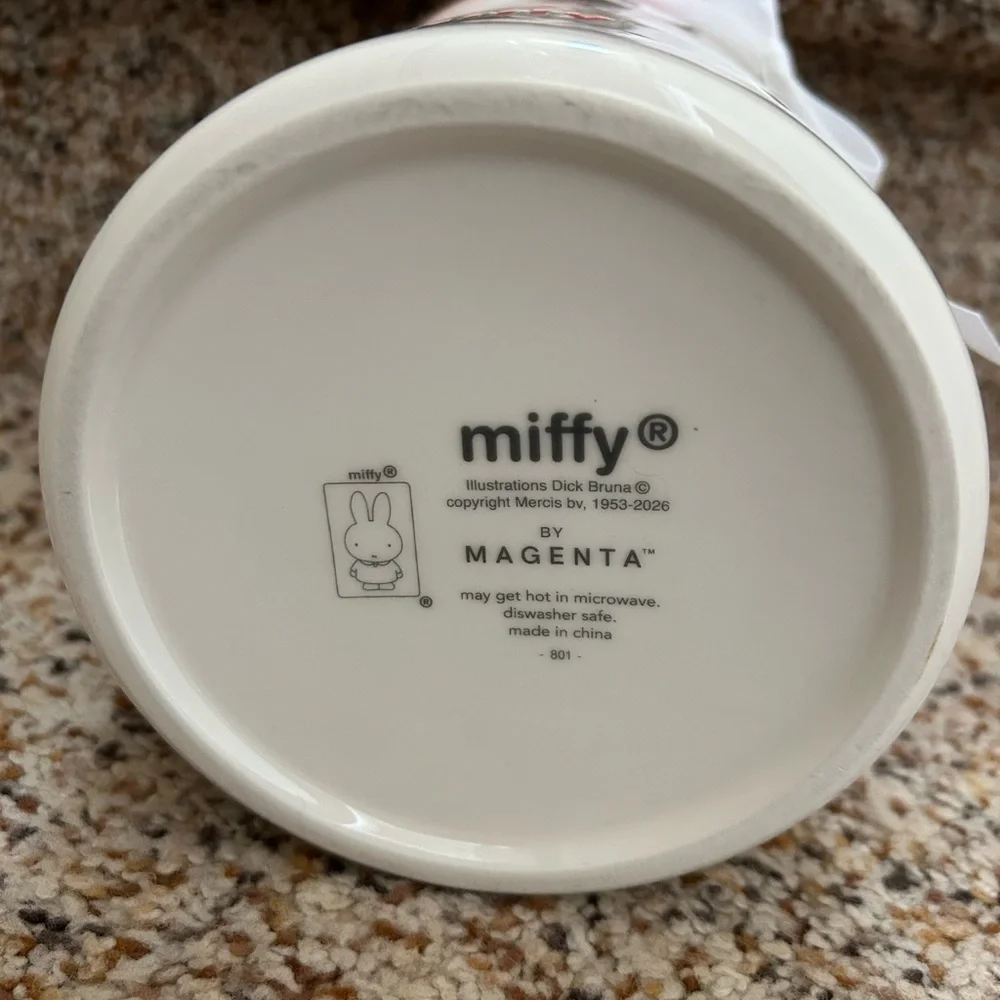 BNWT Miffy Pink and White Ceramic Utensil holder